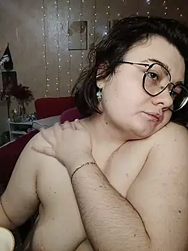 Snapshot of DenisHailey chatting on February 19, 2026, 5:53 pm DenisHailey online show from February 19, 2026, 5:53 pm