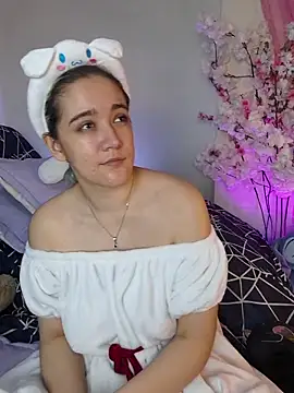 NaomiShimizu online show from November 15, 2025, 8:49 pm