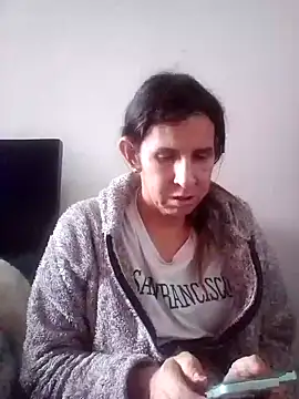 Cameron puppy online show from September 24, 2025, 6:44 pm