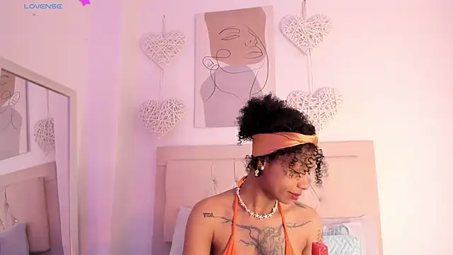 daiana curly online show from February 21, 2025, 12:50 pm