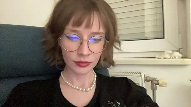 ms christiana online show from May 4, 2026, 9:22 pm