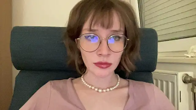 ms christiana online show from May 8, 2026, 9:31 pm