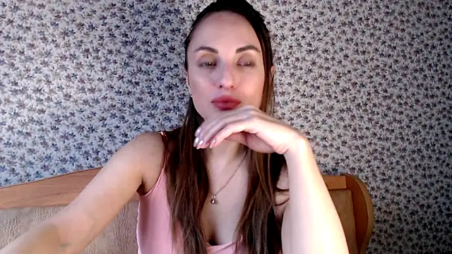 Tinadream20 online show from November 25, 2025, 9:53 am