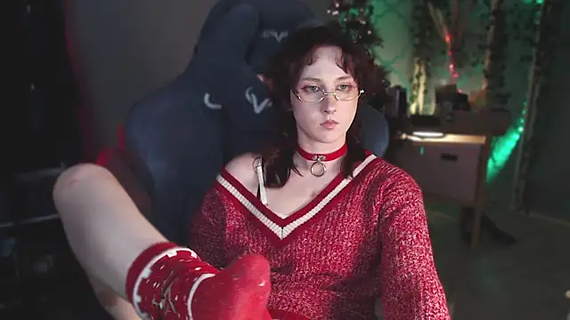 Snapshot of Rory_Pink chatting on December 10, 2024, 1:55 pm Rory Pink online show from December 10, 2024, 1:55 pm