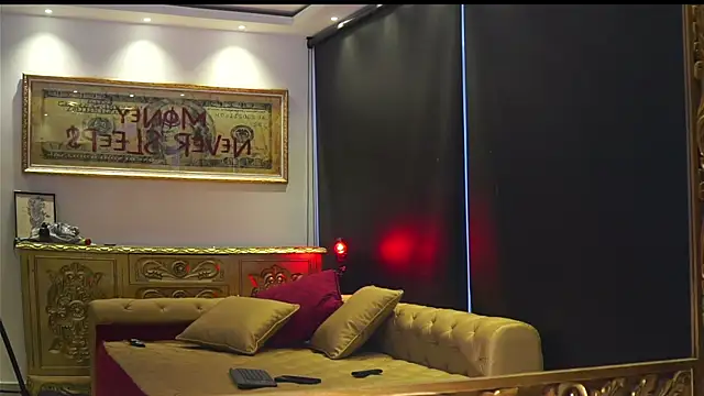 dantecoppolaa  online show from January 5, 2026, 10:35 pm