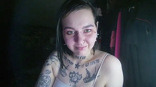 Snapshot of MoorderxDoll chatting on January 10, 2025, 11:08 pm MoorderxDoll online show from January 10, 2025, 11:08 pm