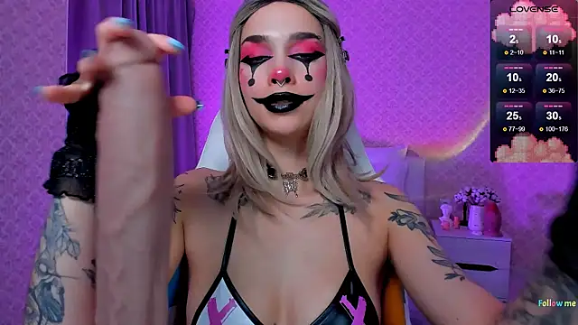 LeylaNoiry online show from November 6, 2025, 3:24 pm