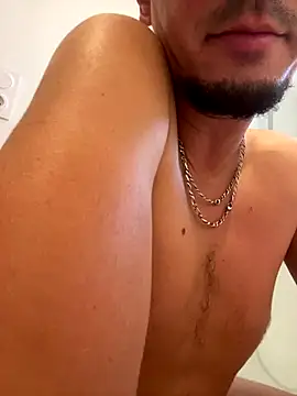 sunsylvain online show from October 25, 2025, 4:24 pm