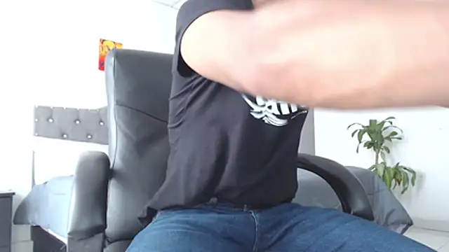 Aaronblack1  online show from March 8, 2026, 9:51 pm