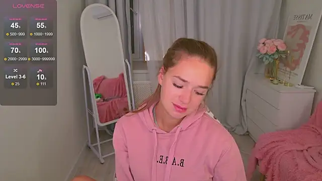 LovelyJessie online show from October 3, 2025, 1:30 pm