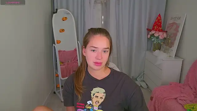 LovelyJessie online show from October 28, 2025, 11:58 am