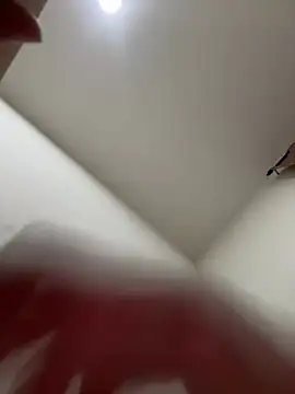 ayyyyou online show from April 25, 2026, 2:03 am