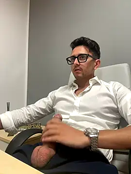 masterboss  online show from September 23, 2025, 12:08 pm