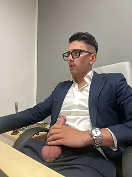 masterboss  online show from September 29, 2025, 11:37 am