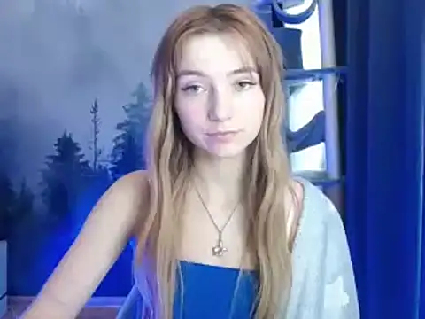 LuciaYoung online show from January 7, 2025, 10:22 am