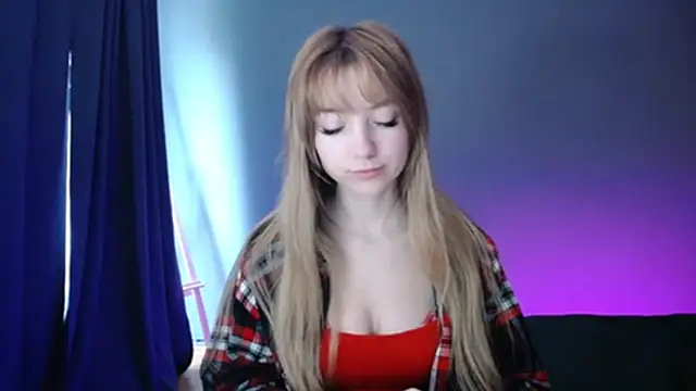 LuciaYoung online show from March 3, 2025, 7:21 am