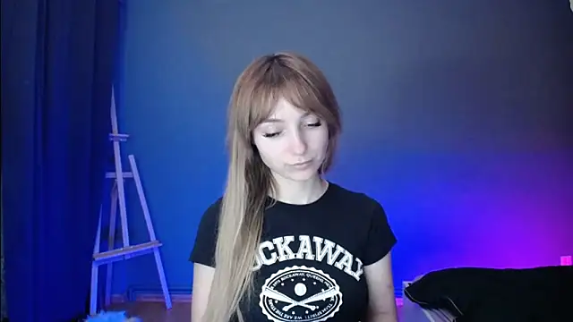 LuciaYoung online show from March 7, 2025, 7:27 pm