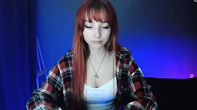 LuciaYoung online show from March 21, 2025, 7:13 pm