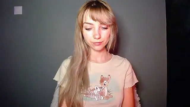 LuciaYoung online show from January 17, 2026, 8:23 pm