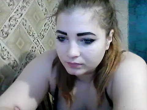 Elizabeth Meow online show from February 17, 2025, 5:04 am