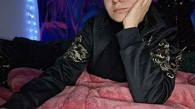 Cyndee Winter online show from February 3, 2025, 4:52 pm