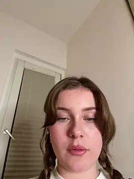 Snapshot of MaribelRiver chatting on January 1, 2025, 7:21 pm MaribelRiver online show from January 1, 2025, 7:21 pm