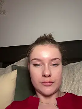 Snapshot of MaribelRiver chatting on February 12, 2025, 8:29 pm MaribelRiver online show from February 12, 2025, 8:29 pm