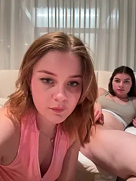 Snapshot of MaribelRiver chatting on February 28, 2025, 9:01 pm MaribelRiver online show from February 28, 2025, 9:01 pm