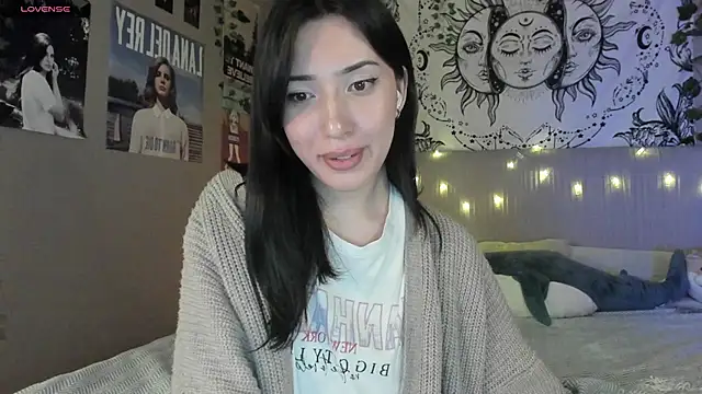 Snapshot of Anisawithlove chatting on March 18, 2025, 5:31 pm Anisawithlove online show from March 18, 2025, 5:31 pm