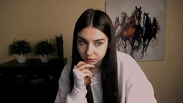 Lili magic online show from November 19, 2025, 8:36 am