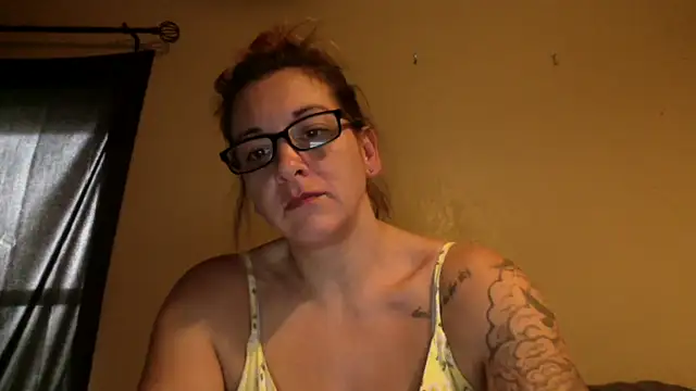 Snapshot of bella8769 chatting on March 2, 2026, 4:25 pm bella8769 online show from March 2, 2026, 4:25 pm