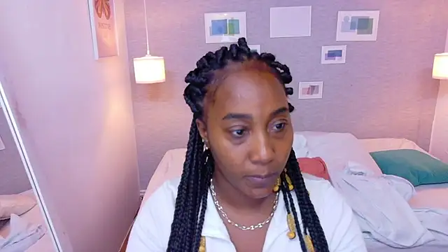 kiara evanss online show from September 24, 2025, 3:10 am