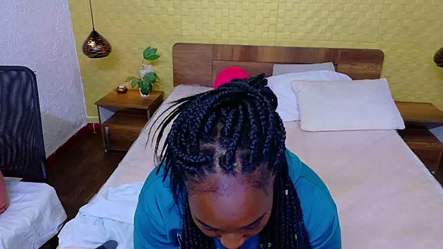 kiara evanss online show from November 28, 2025, 8:44 pm