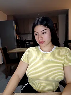 Snapshot of tara20_ chatting on October 11, 2025, 4:12 am tara20 online show from October 11, 2025, 4:12 am