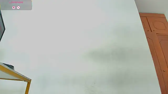 Breisy bigboobs online show from November 17, 2025, 7:41 pm