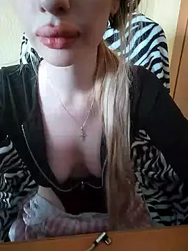 Elza kom online show from March 14, 2025, 5:48 am