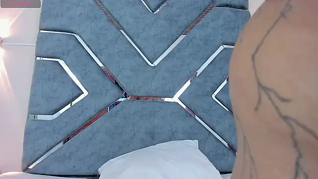 Snapshot of LucciaPorter chatting on September 17, 2025, 9:16 pm LucciaPorter online show from September 17, 2025, 9:16 pm