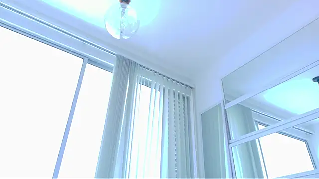 Sofhia cruz online show from January 28, 2025, 5:03 pm