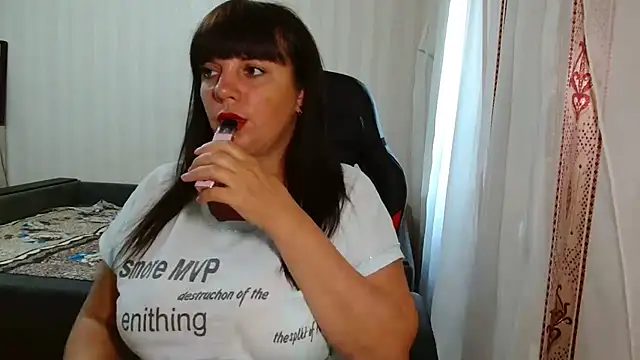 Snapshot of Jane_Luste chatting on June 3, 2026, 8:17 am Jane Luste online show from June 3, 2026, 8:17 am