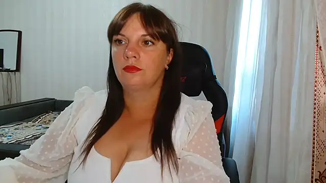 Snapshot of Jane_Luste chatting on July 4, 2026, 6:52 am Jane Luste online show from July 4, 2026, 6:52 am