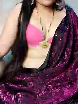 Traditional Housewife  online show from December 14, 2024, 2:53 pm
