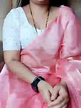 Traditional Housewife  online show from December 29, 2024, 7:22 pm