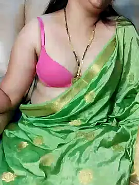 Traditional Housewife  online show from January 19, 2025, 3:53 pm