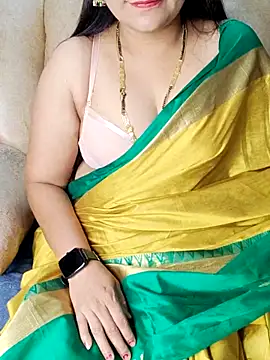 Traditional Housewife  online show from March 11, 2025, 1:59 am