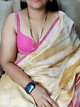 Traditional Housewife  online show from March 16, 2025, 3:39 pm