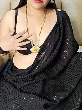 Traditional Housewife  online show from March 18, 2025, 1:43 am
