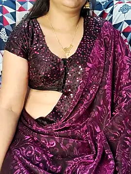 Traditional Housewife  online show from September 17, 2025, 4:58 am