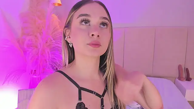 sofia pamela online show from February 16, 2025, 1:58 am