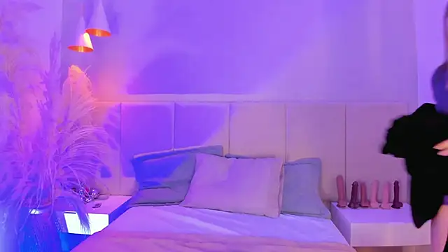 sofia pamela online show from February 22, 2025, 7:36 pm