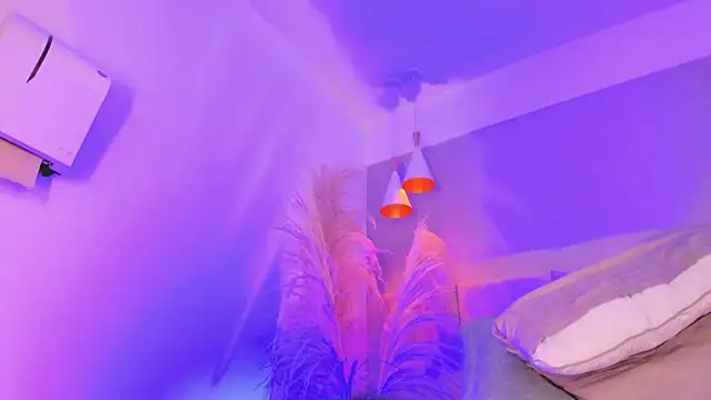 sofia pamela online show from February 28, 2025, 1:26 am